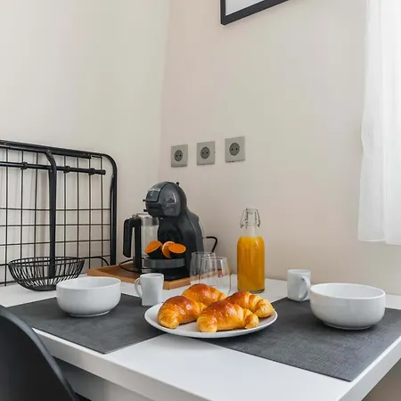 Refait A Neuf Metro Pereire 17 - 2p - Flat-guest * Parigi