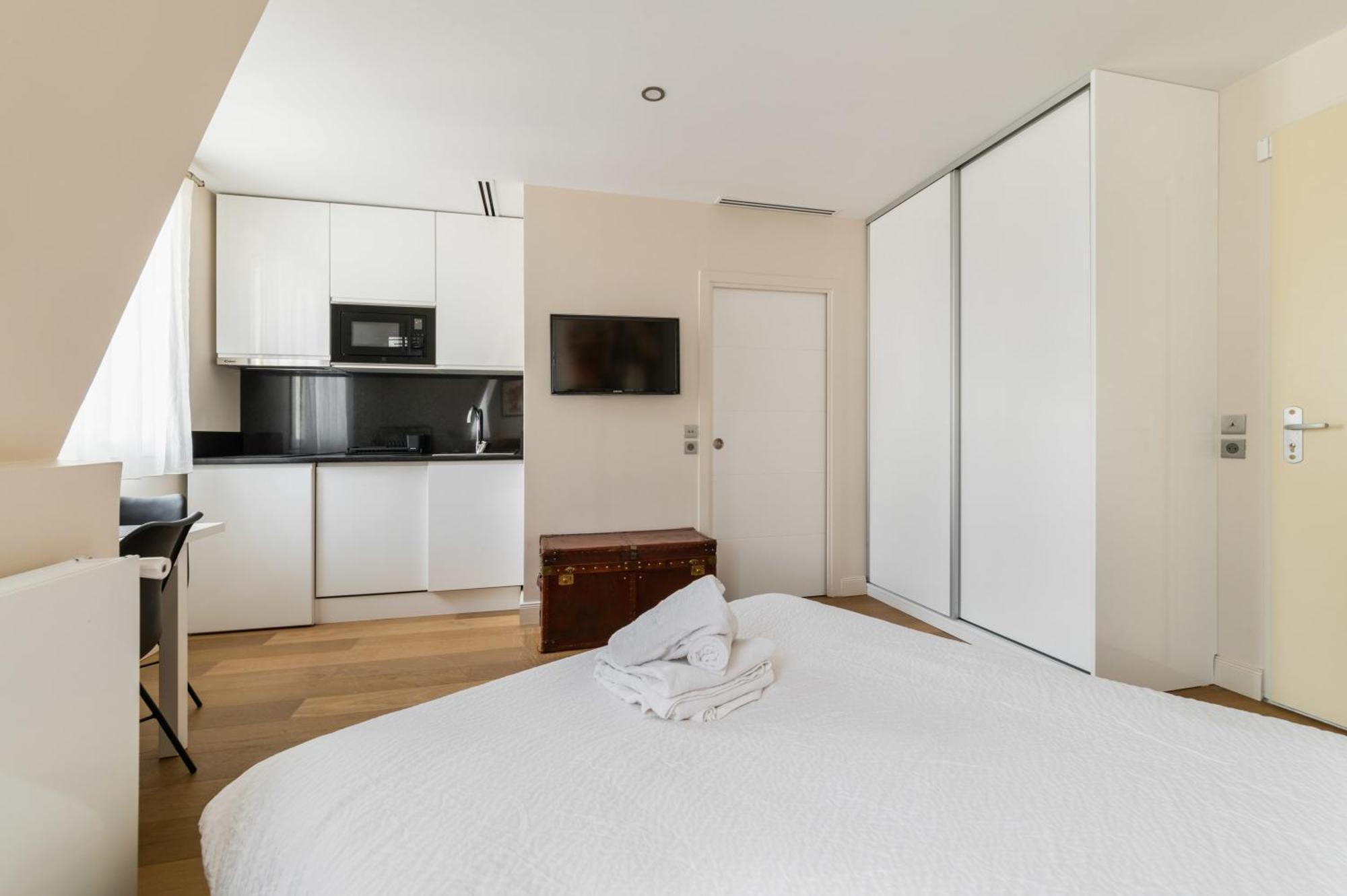 Refait A Neuf Metro Pereire 17 - 2p - Flat-guest Appartamento